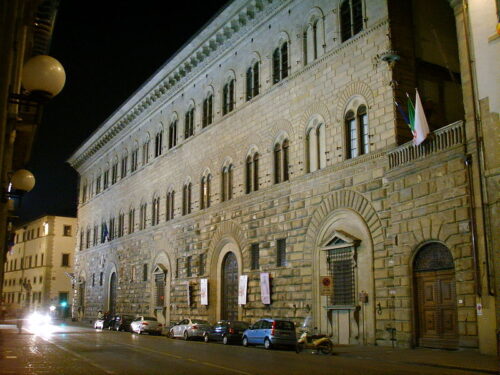 https://en.wikipedia.org/wiki/Palazzo_Medici_Riccardi