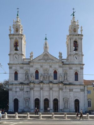 https://en.wikipedia.org/wiki/Estrela_Basilica