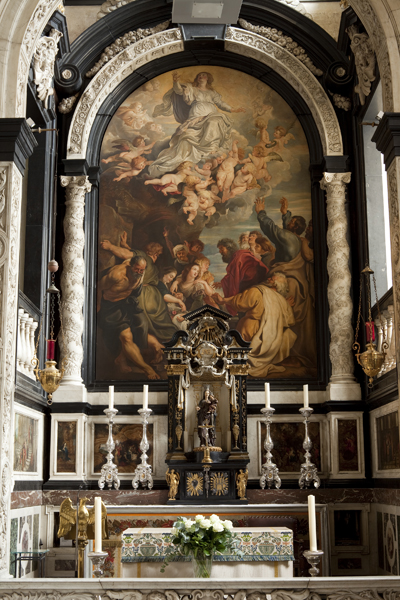 https://commons.wikimedia.org/wiki/Category:Altars_of_the_Sint-Carolus-Borromeuskerk_(Antwerp)#/media/File:Antwerpen_B_PM_051230.jpg