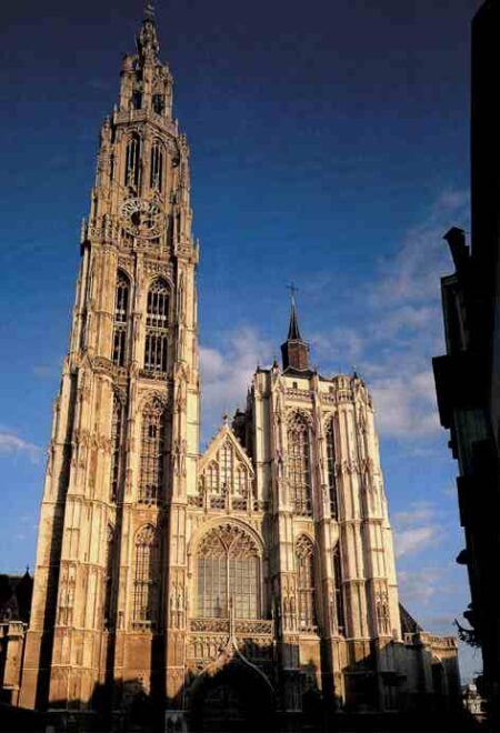 https://en.wikipedia.org/wiki/Cathedral_of_Our_Lady_(Antwerp)