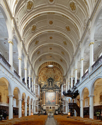 https://commons.wikimedia.org/wiki/Category:Interior_of_the_Sint-Carolus-Borromeuskerk_(Antwerp)#/media/File:Anvers_st_boromee_nef.jpg