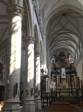 https://en.wikipedia.org/wiki/St._Andrew%27s_Church,_Antwerp