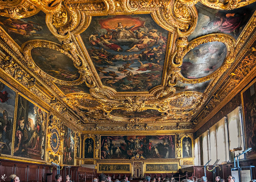 http://palazzoducale.visitmuve.it/en/the-museum/layout-and-collections/institutional-chambers/second-floor/