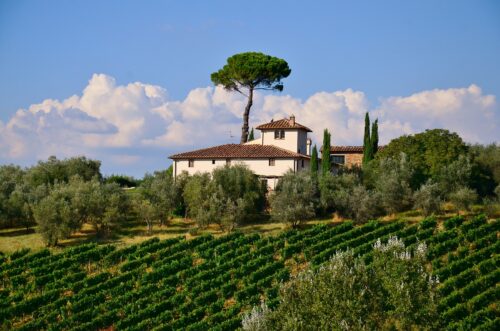https://pixabay.com/de/photos/tuscany-villa-italienisch-natur-851197/