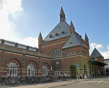 https://en.wikipedia.org/wiki/Copenhagen_Central_Station