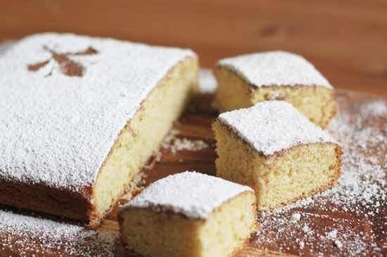 https://food52.com/recipes/26928-schiacciata-alla-fiorentina