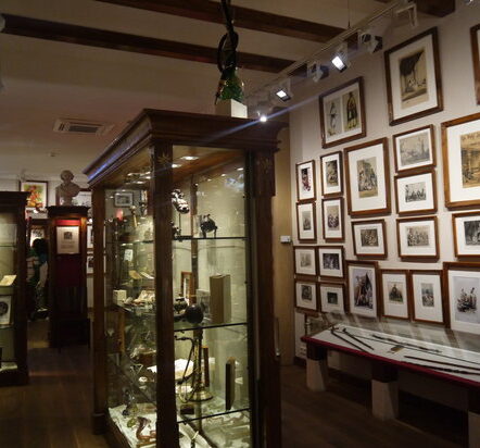 Coffee Shops and Museum of Hemp http://hashmuseum.com/en/amsterdam
