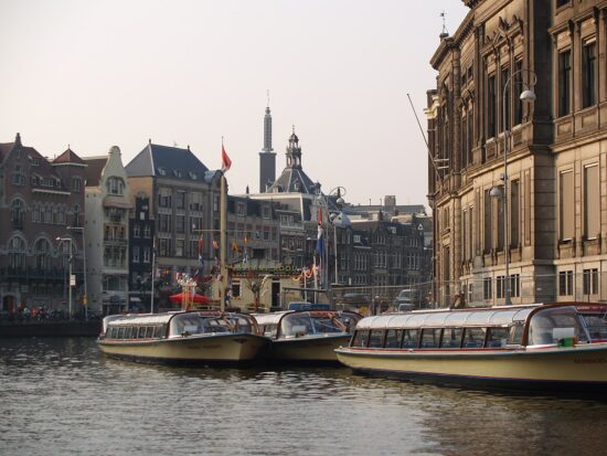 https://nl.wikipedia.org/wiki/Herengracht_(Amsterdam)