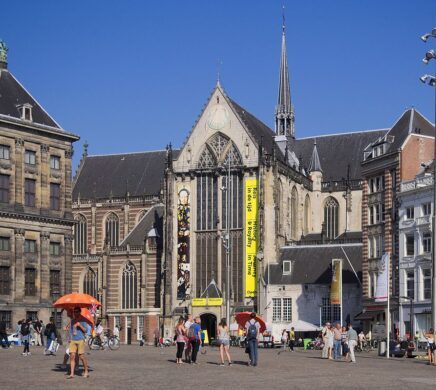 https://nl.wikipedia.org/wiki/Nieuwe_Kerk_(Amsterdam)