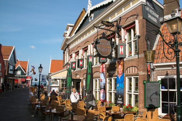 Visit Volendam