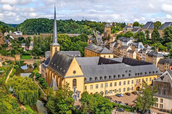 https://pixabay.com/de/photos/luxemburg-stadt-landschaft-2648046/