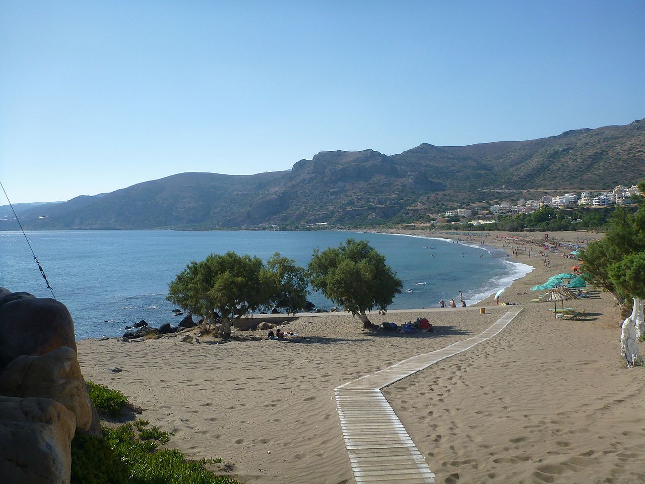 https://commons.wikimedia.org/wiki/Category:Palaiochora#/media/File:Holidays_Greece_-_panoramio_(319).jpg