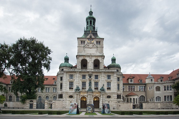 https://commons.wikimedia.org/wiki/Category:Building_of_the_Bayerisches_Nationalmuseum#/media/File:Bayerisches_Nationalmuseum2.jpg