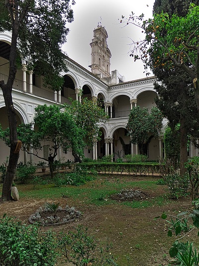 https://es.wikipedia.org/wiki/Monasterio_de_San_Clemente_(Sevilla)#/media/Archivo:Real_Monasterio_de_San_Clemente._Claustro.jpg