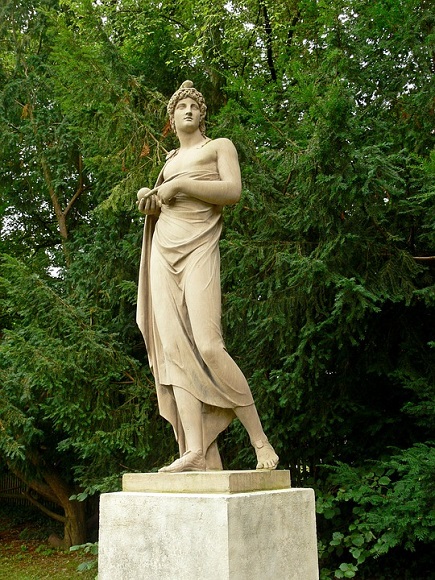 https://pixabay.com/de/photos/statue-rock-park-paris-nymphenburg-3672909/