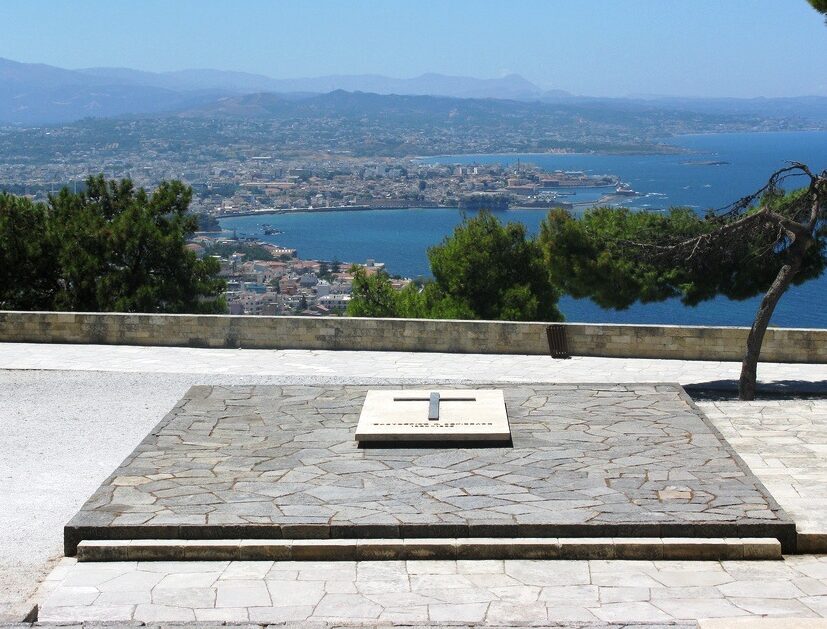 https://www.chaniatourism.com/index.php/see-do/71-the-graves-of-venizelos-family