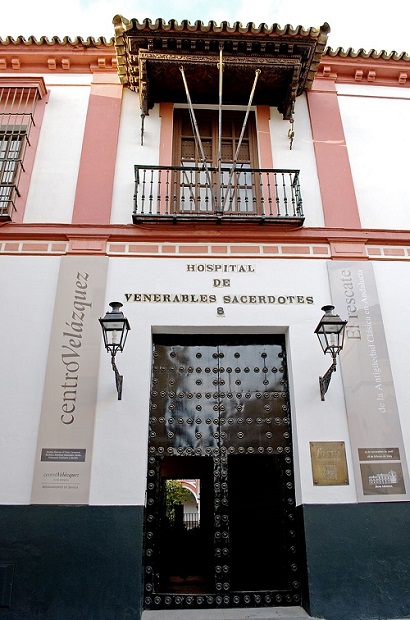 Hospital de los Venerables Sacerdotes https://commons.wikimedia.org/wiki/Category:Exterior_del_Hospital_de_los_Venerables_(Sevilla)#/media/File:Hospital_Venerables_001.jpg