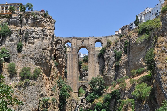 Organize an Andalusian road trip