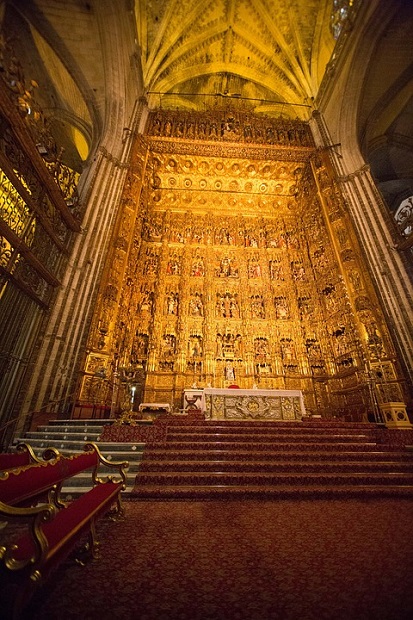 https://pixabay.com/de/photos/dom-sevilla-kirche-altar-1630289/