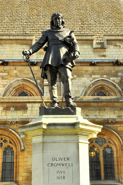 https://en.wikipedia.org/wiki/Oliver_Cromwell#/media/File:Oliver_Cromwell_statue,_Westminster.jpg