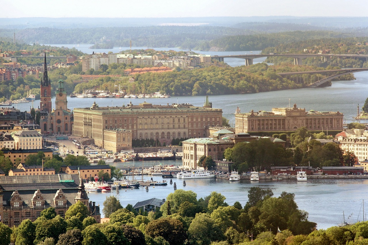 https://pixabay.com/de/photos/k%C3%B6nigspalast-schweden-stockholm-377913/