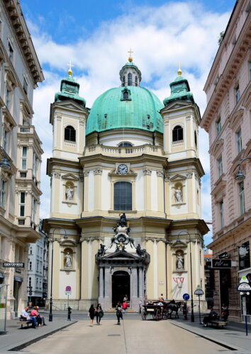 https://commons.wikimedia.org/wiki/Category:St._Peter%27s_Church,_Vienna#/media/File:Wien_-_Peterskirche_(1).JPG