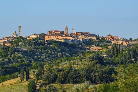 https://pixabay.com/de/photos/tuscany-italien-tourismus-4731562/