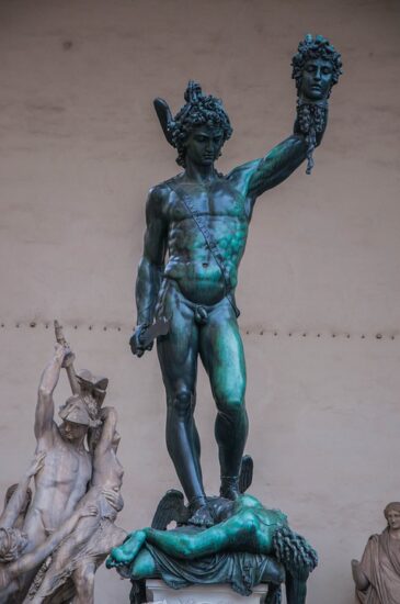 https://pixabay.com/de/photos/perseus-florenz-statue-skulptur-296915/