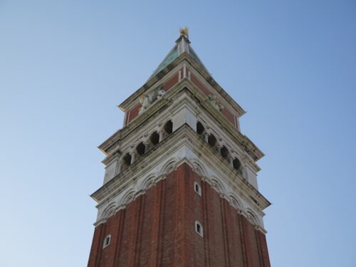 https://pixabay.com/de/photos/st-mark---s-campanile-turm-marcos-4926334/