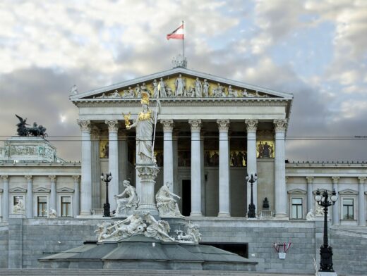https://pixabay.com/de/photos/vienna-%C3%B6sterreich-parlament-187924/