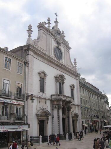 https://en.wikipedia.org/wiki/Igreja_de_S%C3%A3o_Domingos_(Lisbon)#/media/File:IgrejaSDomingos.JPG