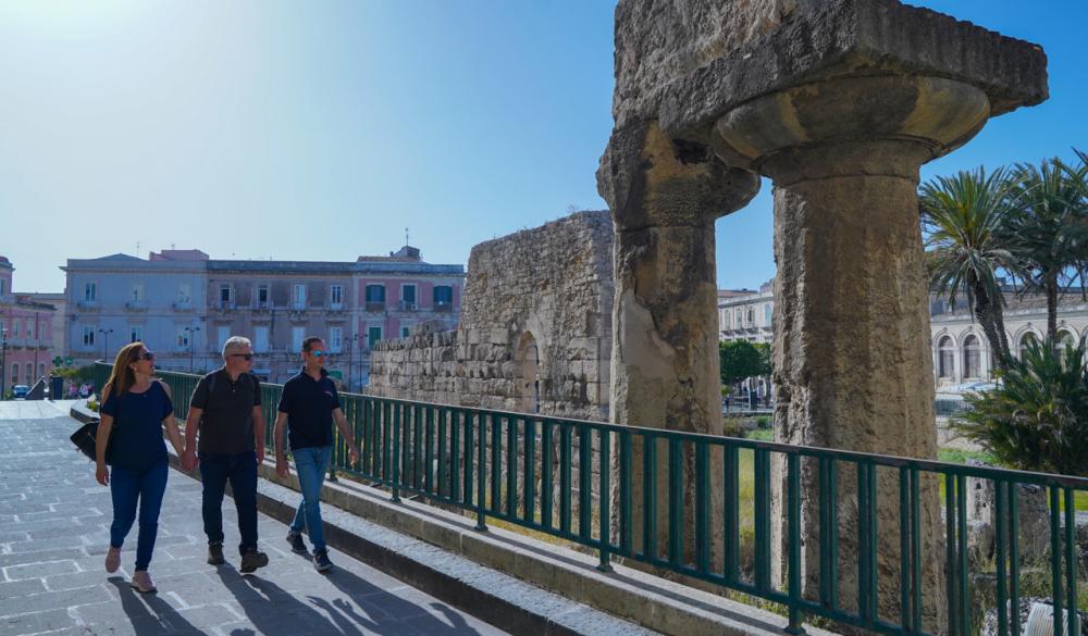 https://www.etnatribe.it/en/tour/14-siracusa-ortigia-and-noto.html?gclid=CjwKCAjw87SHBhBiEiwAukSeUW1N1YtzGeZ3ubHVWUat14LZEwJw5lFrOf0g3Tmkf61hWq7SutwD7RoCOpgQAvD_BwE