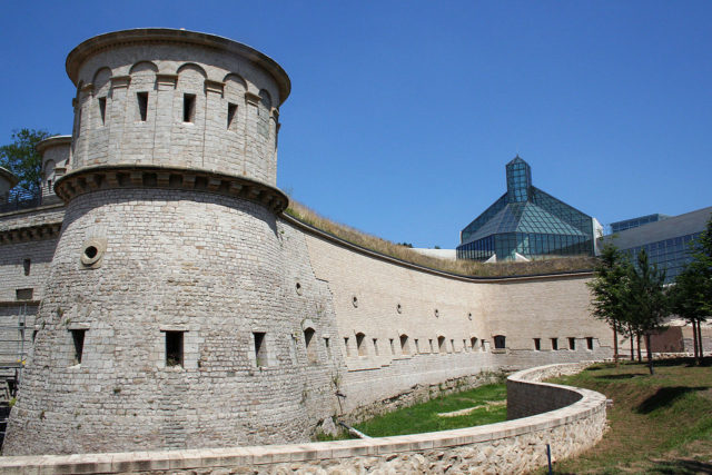 The narrow openings for artillery carved into the Bock along with the structure on top of the rock could now accommodate firepower of more than 50 cannons. In the same time the building of several exterior forts like Fort Thüngen created a triple line of defenses on all sides that would make the Bock impregnable.