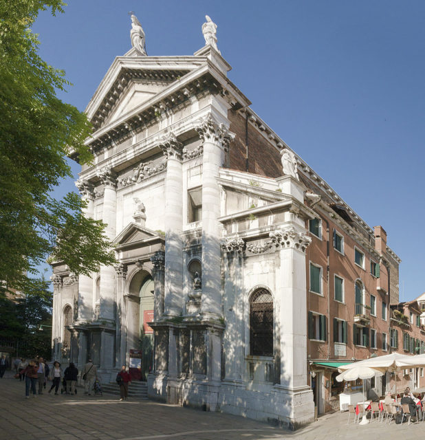 https://en.wikipedia.org/wiki/San_Vidal,_Venice#/media/File:Chiesa_di_San_Vidal_(Venice)_Facade.jpg