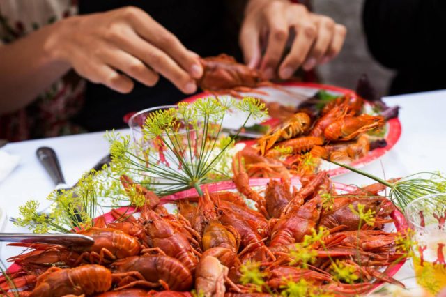 https://visitsweden.com/what-to-do/culture-history-and-art/swedish-traditions/more-traditions/crayfish-party/
